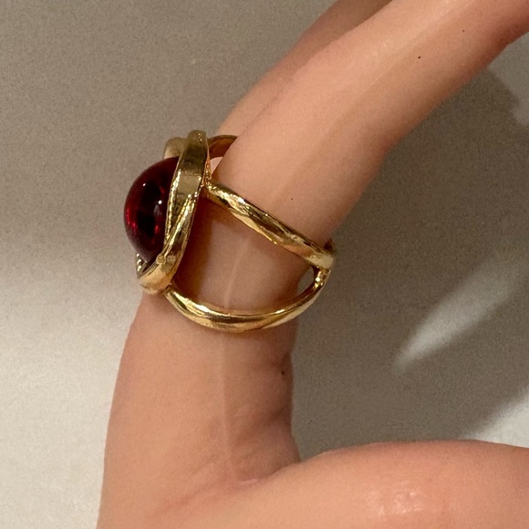 Vintage Style Gold-Tone Red Cabochon Scarf Slide / Scarf Ring / Scarf Clip /Gift - Picture 8 of 11